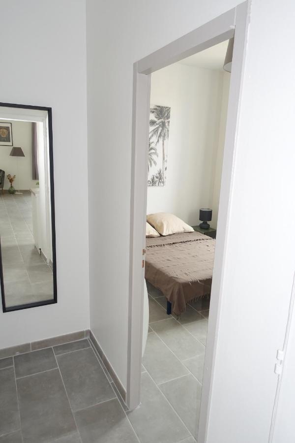 Maison Carree/Coeur Historique De Nimes - Superbe Appt 55M² ภายนอก รูปภาพ