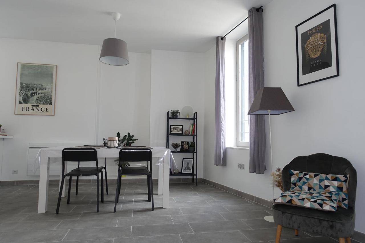 Maison Carree/Coeur Historique De Nimes - Superbe Appt 55M² ภายนอก รูปภาพ